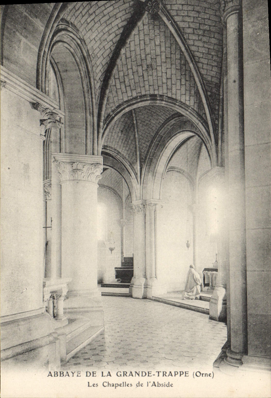 CPA Abbaye de La Grande Trappe Orne Les Chapelles de l'Abside