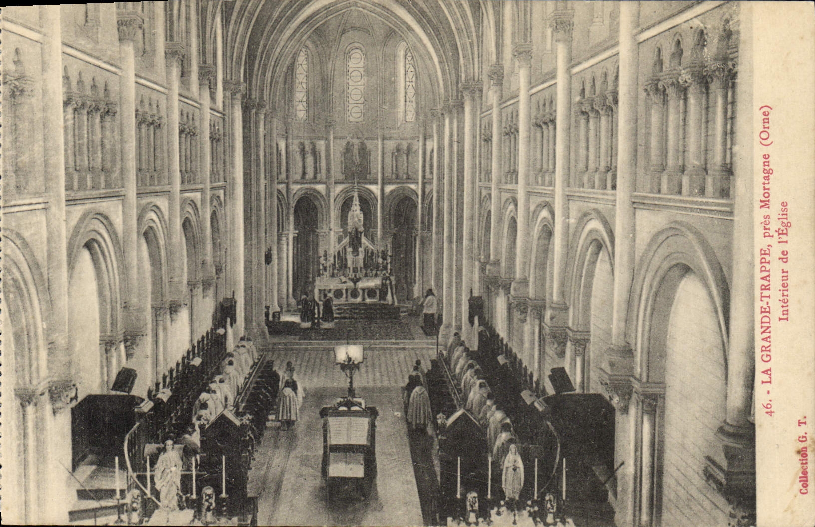 CPA La Grande Trappe pres Mortagne Orne Interieur de l'Eglise 
