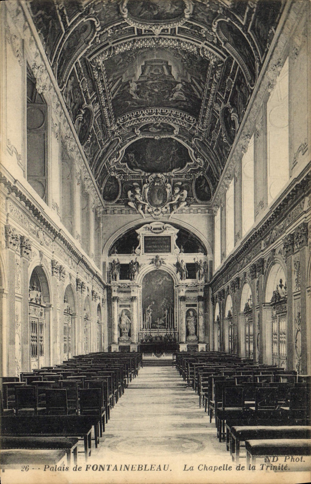 CPA Palais de Fontainebleau La Chapelle de la Trinite