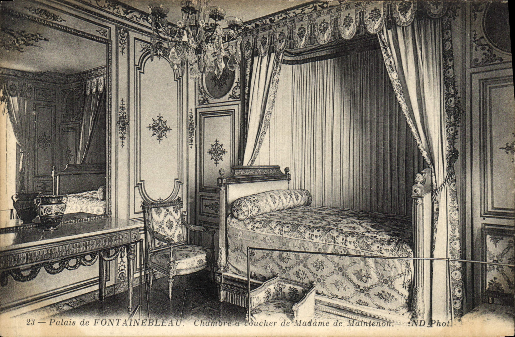 CPA Palais de Fontainebleau Chambre a coucher de Madome de Maintenon