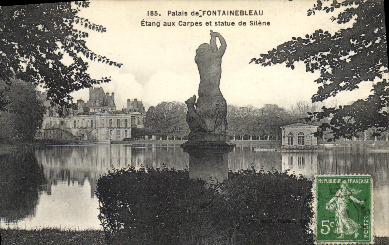 CPA Palais de Fontainebleau Etang aux Carpes et statue de Silene