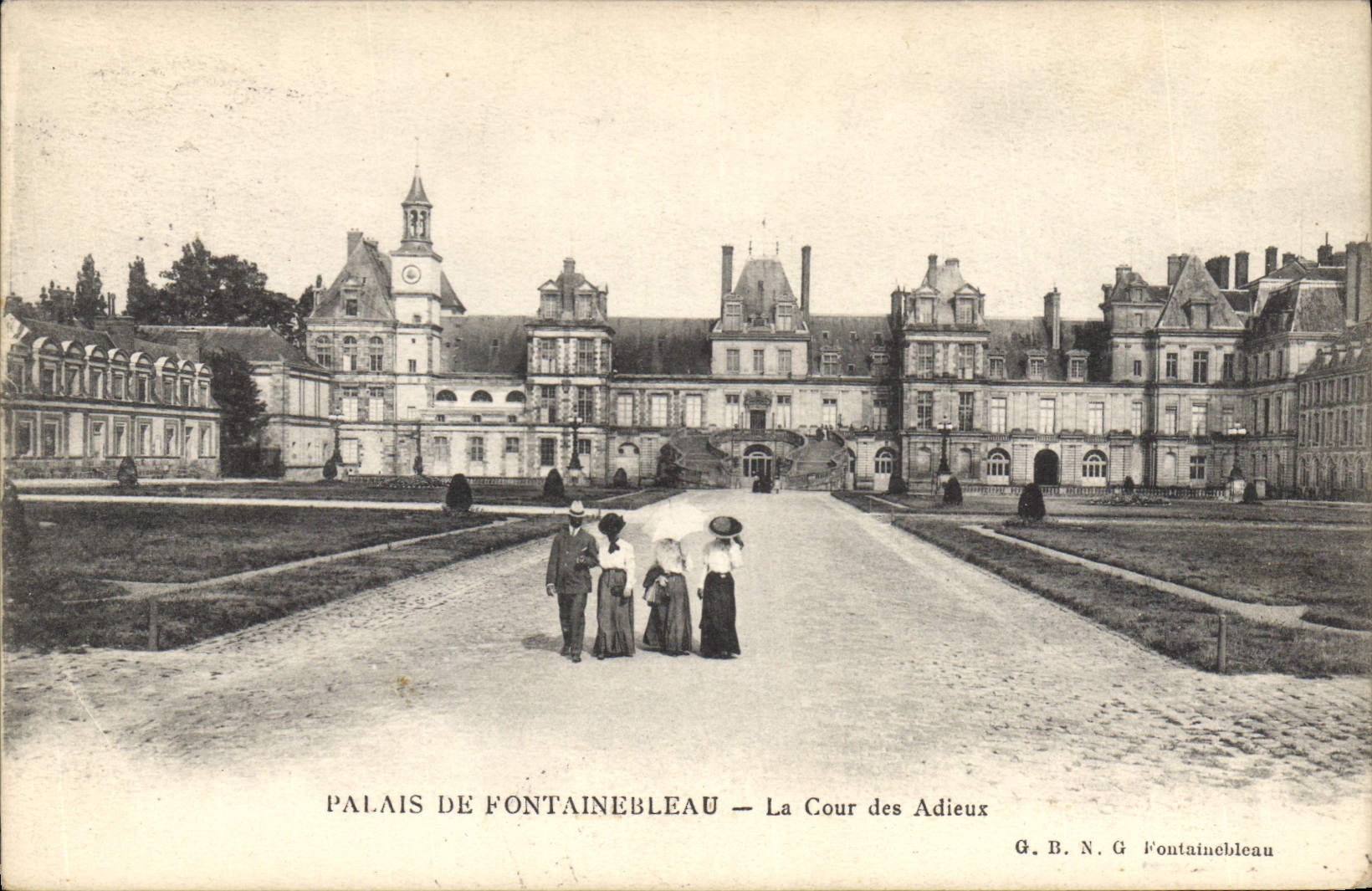 CPA Palais de Fontainebleau La Cour des Adieux