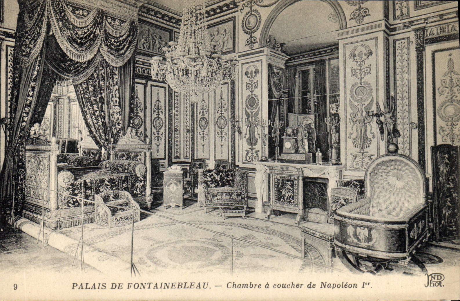 CPA Palais de Fontainebleau Chambre a coucher de Napoleon I