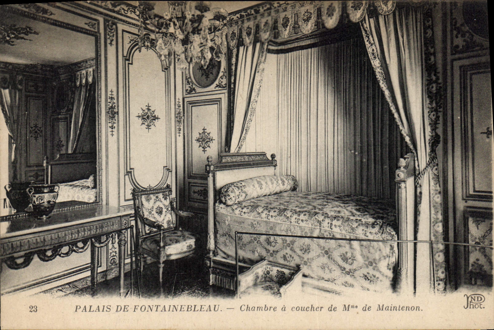 CPA Palais de Fontainebleau Chambre a coucher de M de Maintenon 