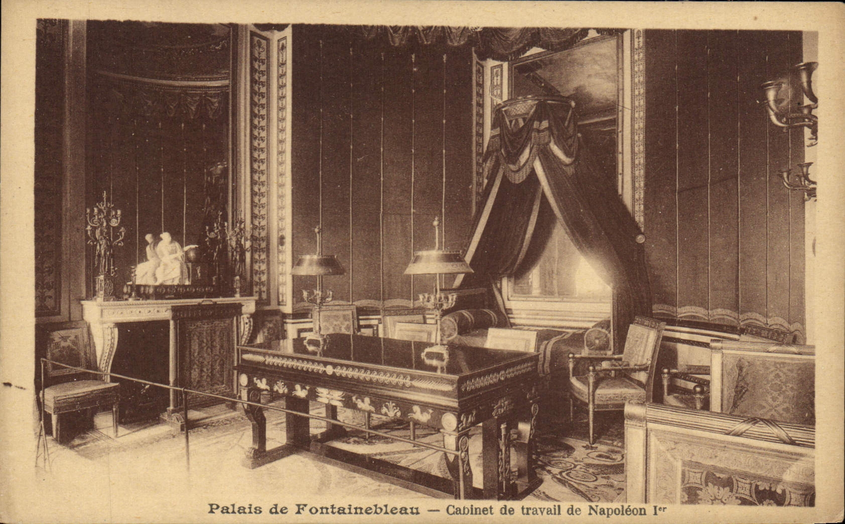 CPA Palais de Fontainebleau Cabinet de travail de Napoleon I 