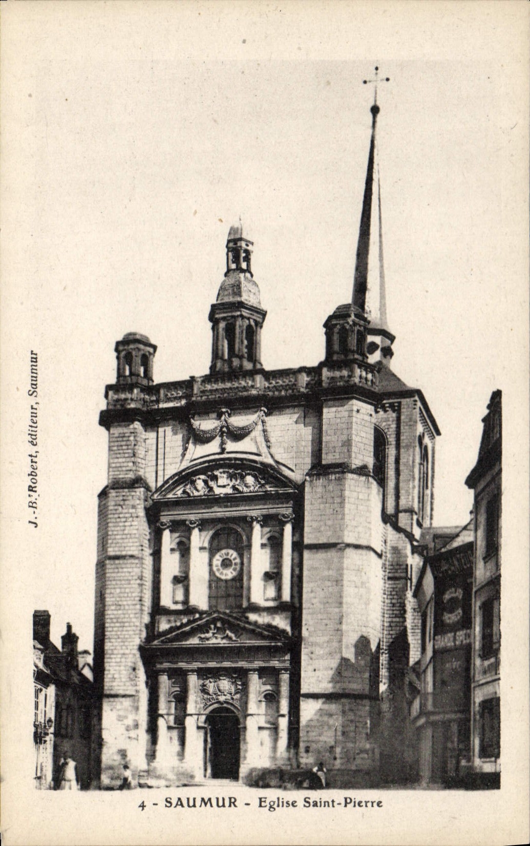 CPA Saumer Eglise Saint Pierre 