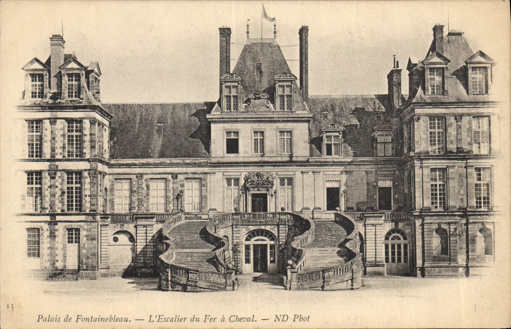 CPA Palais de Fontainebleau L'Escalier du Fer a Cheval