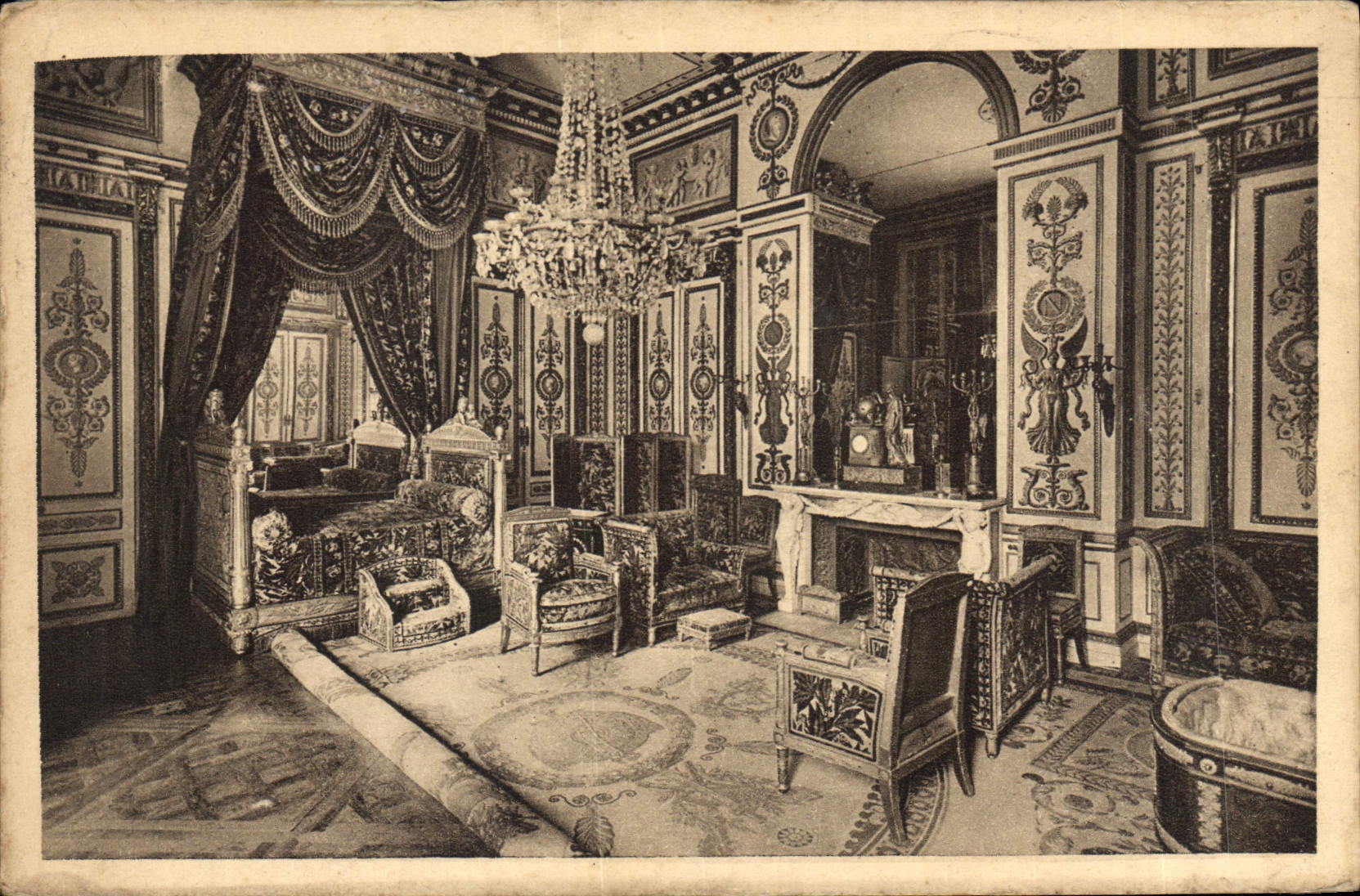 CPA Palais de Fontainebleau Chambre de Napoleon