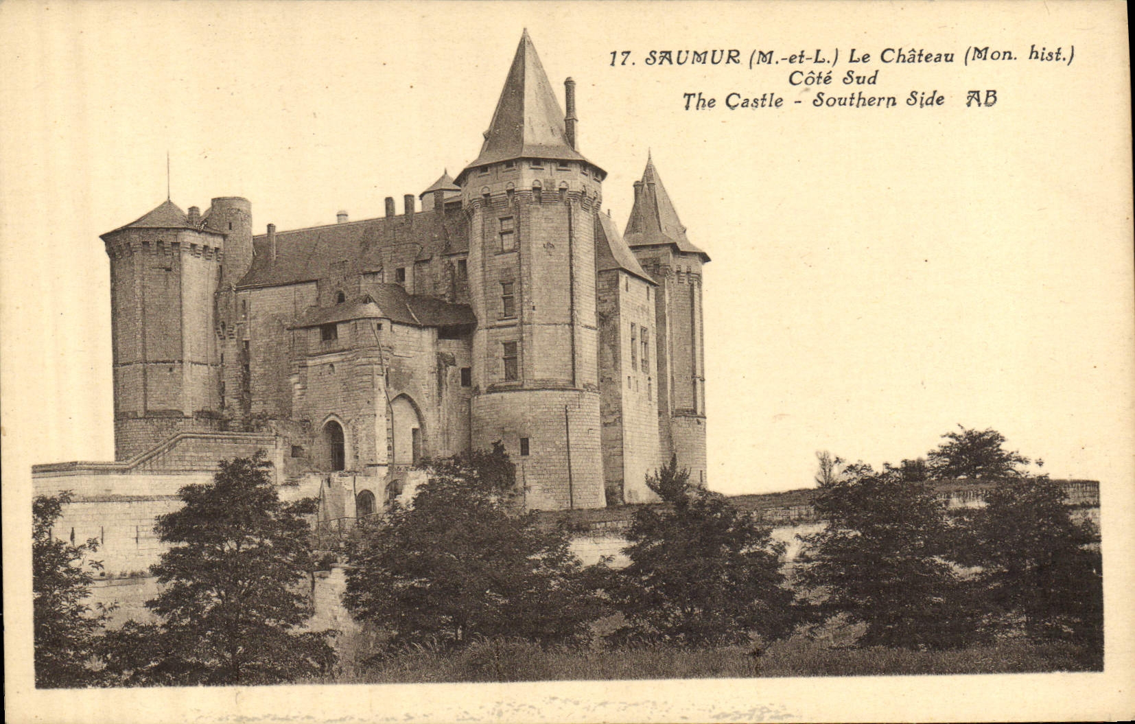 CPA Saumur Maine et Loire Le Chateau Mon Hist Cote Sud 