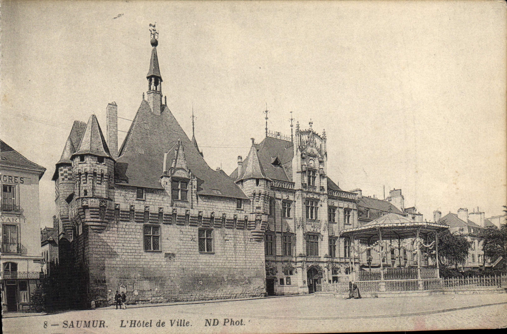 CPA Saumur Maine et L'Hotel de Ville 