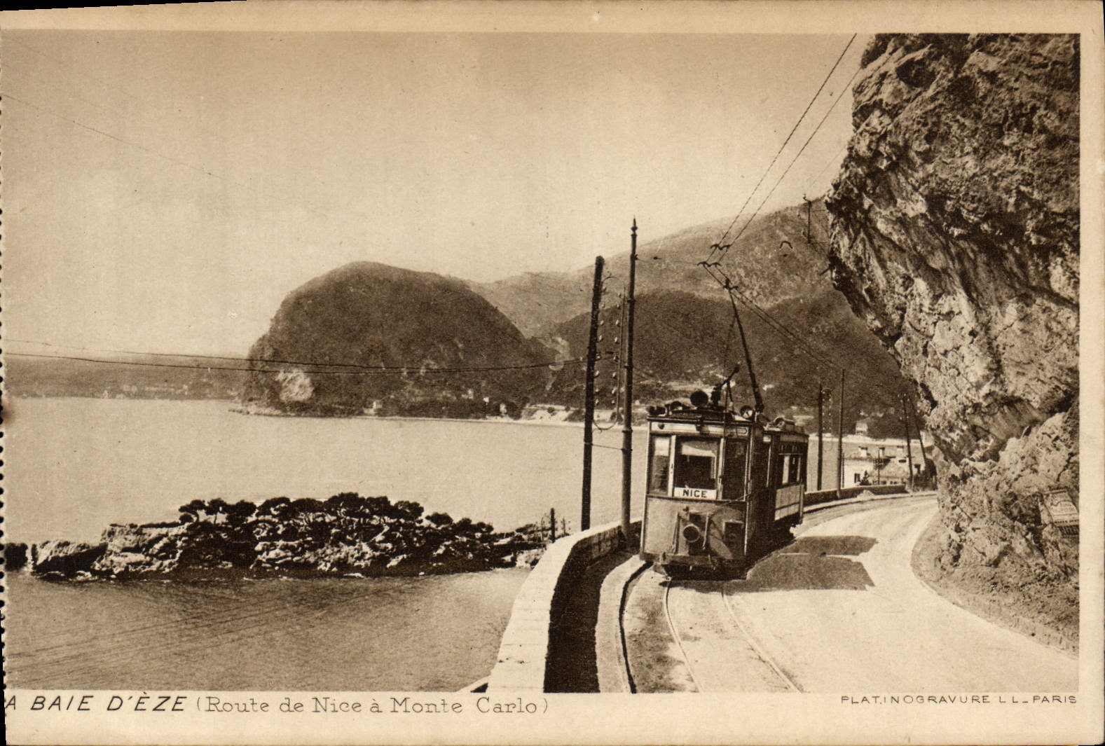 CPA A Baie d'Eze Route de Nice a Monte Carlo Train Tramway