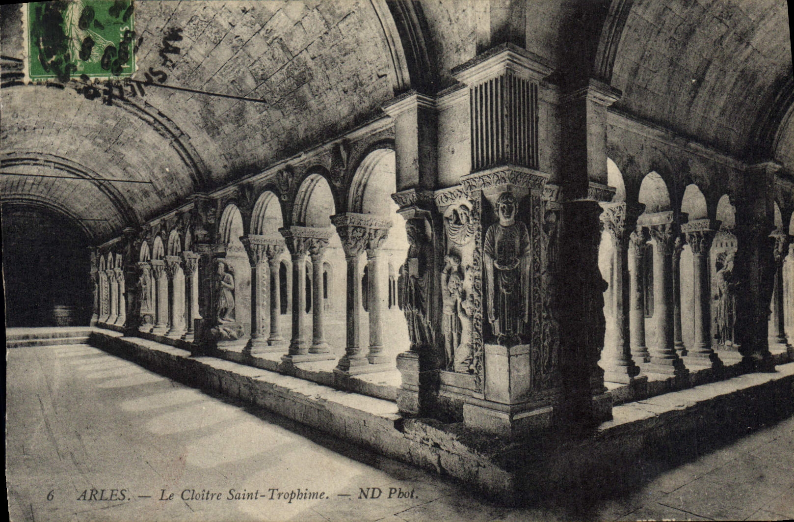 CPA Arles Le Cloitre Saint Trophime 