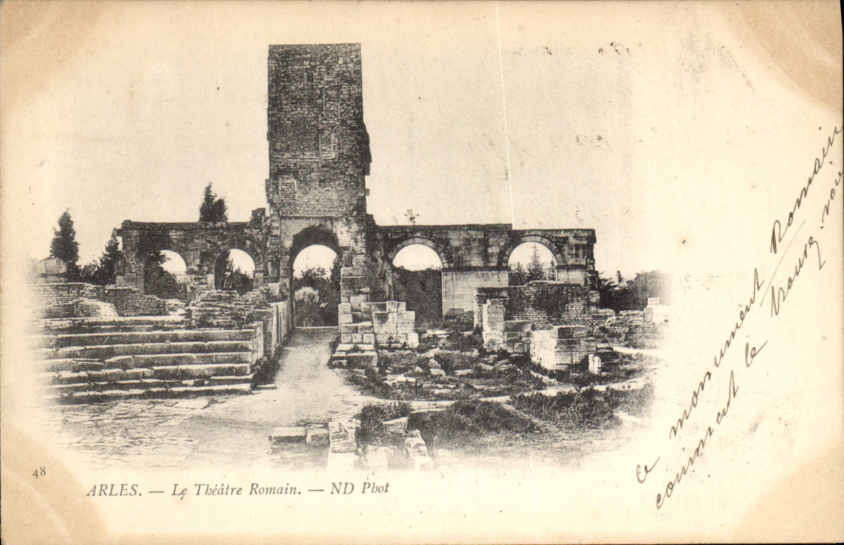 CPA Arles Le Theatre Romain 