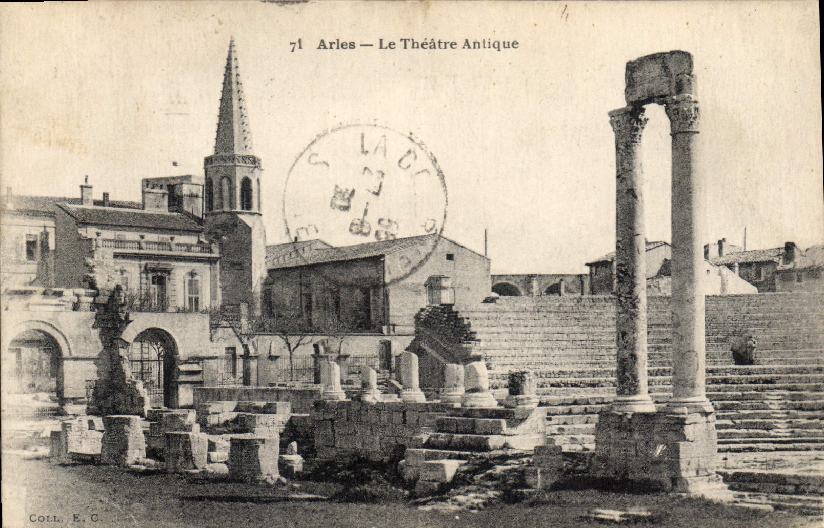 CPA Arles Le Theatre Antique 