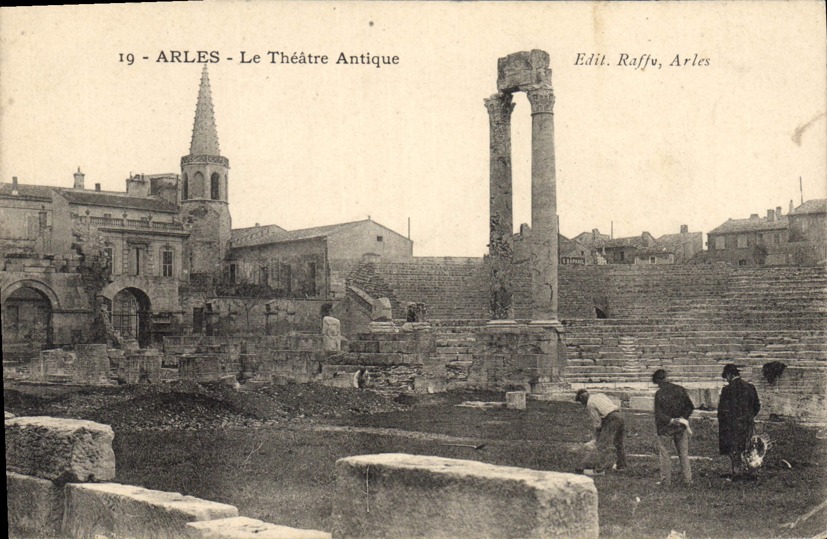 CPA Arles Le Theatre Antique 