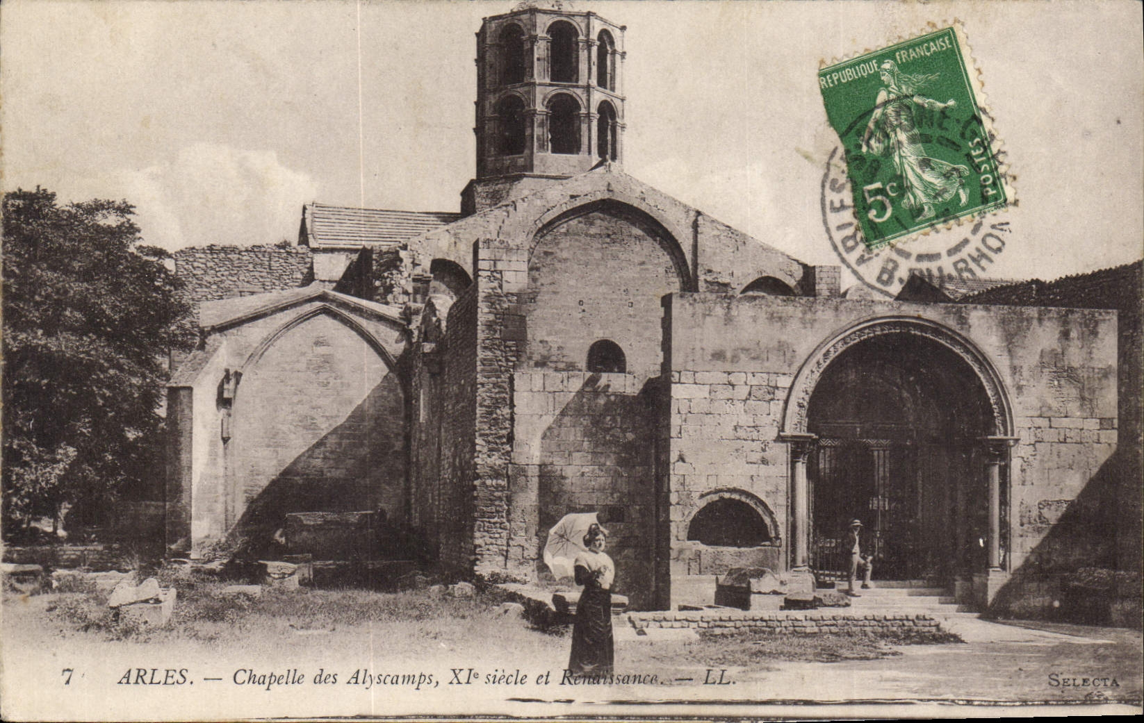 CPA Arles Chapelle des Alyscamps 