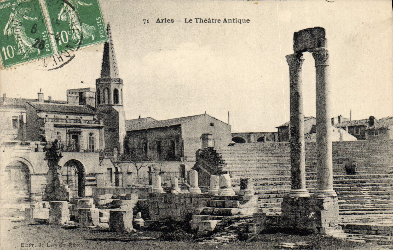 CPA Arles Le Theatre Antique 