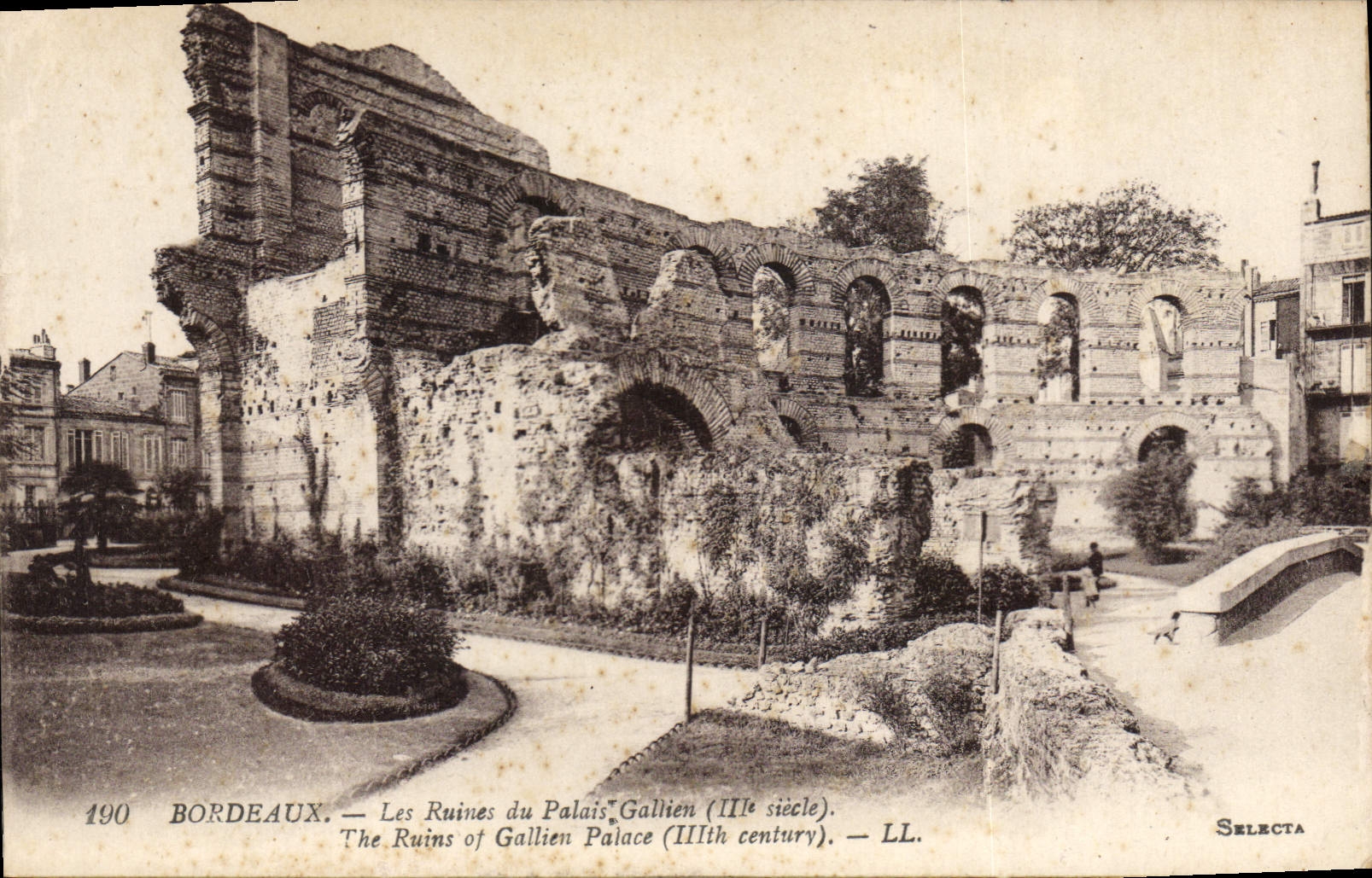 CPA Bordeaux Les Ruines du Palais Gallien 