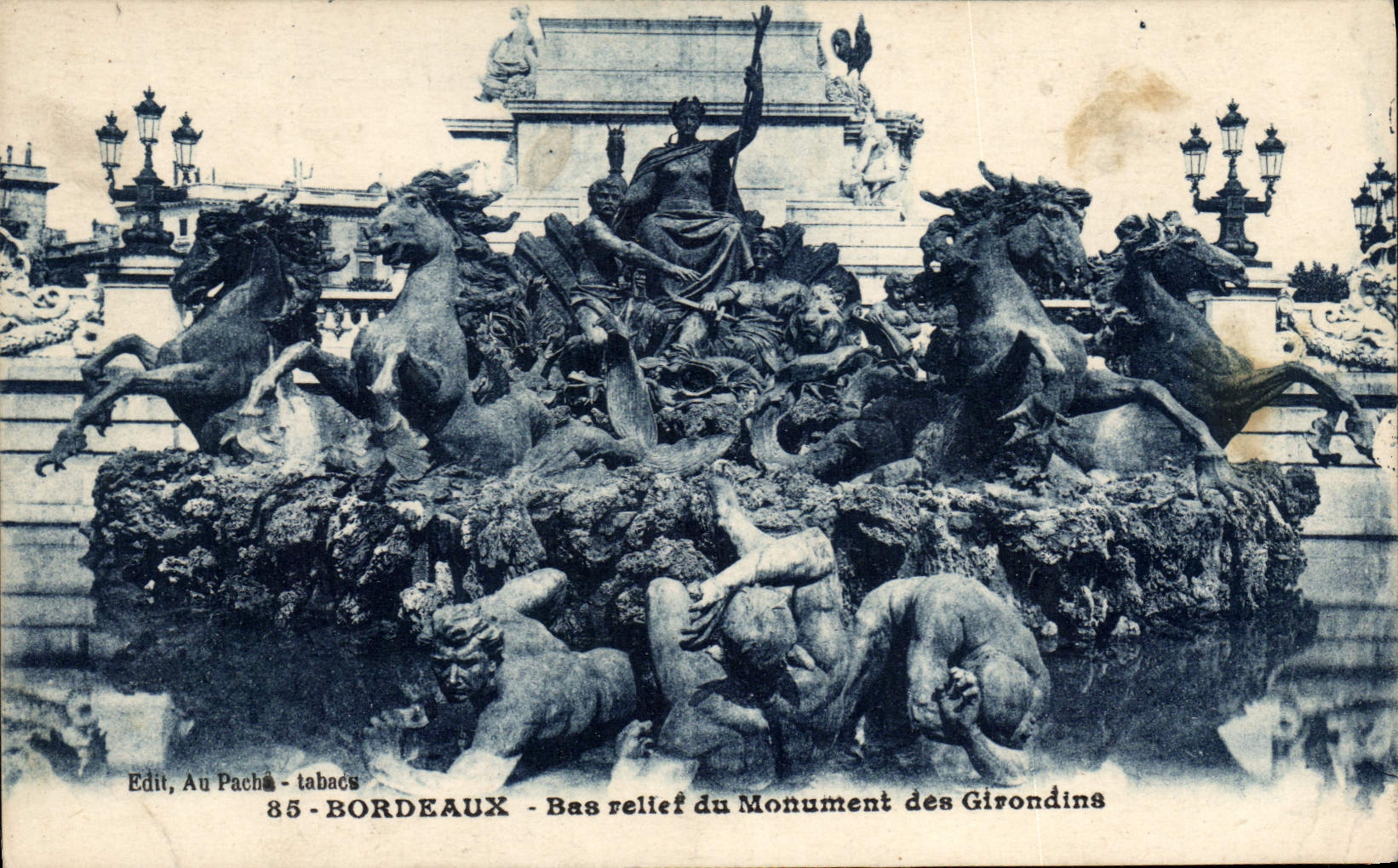 CPA Bordeaux Bas Relief du Monument des Girondins 