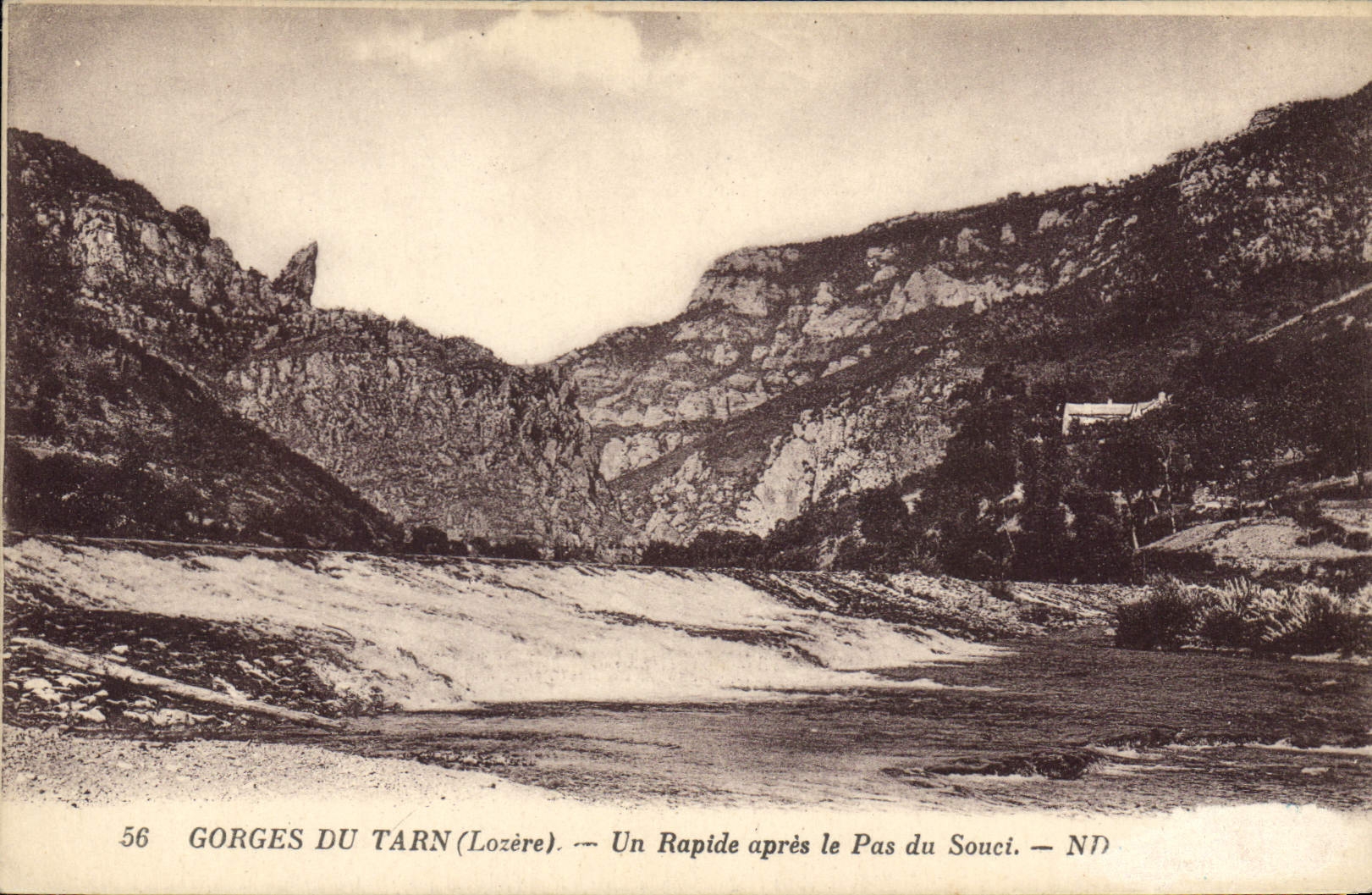 CPA Gorges du Tarn Lozere Un Rapide apres le Pas du Souci