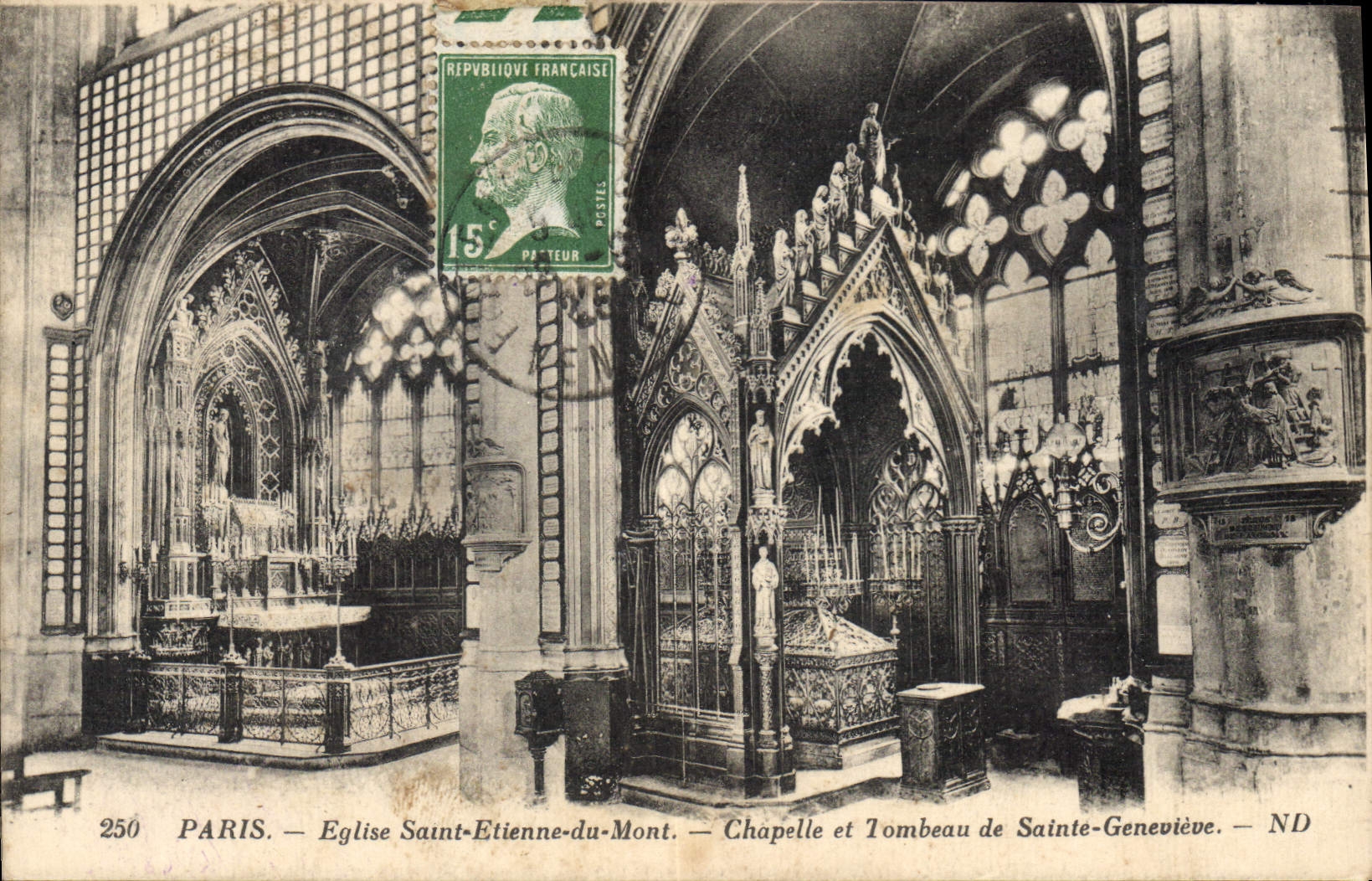 CPA Paris Eglise Saint Etienne du Mont Chapelle et Tombeau de Sainte Genevieve