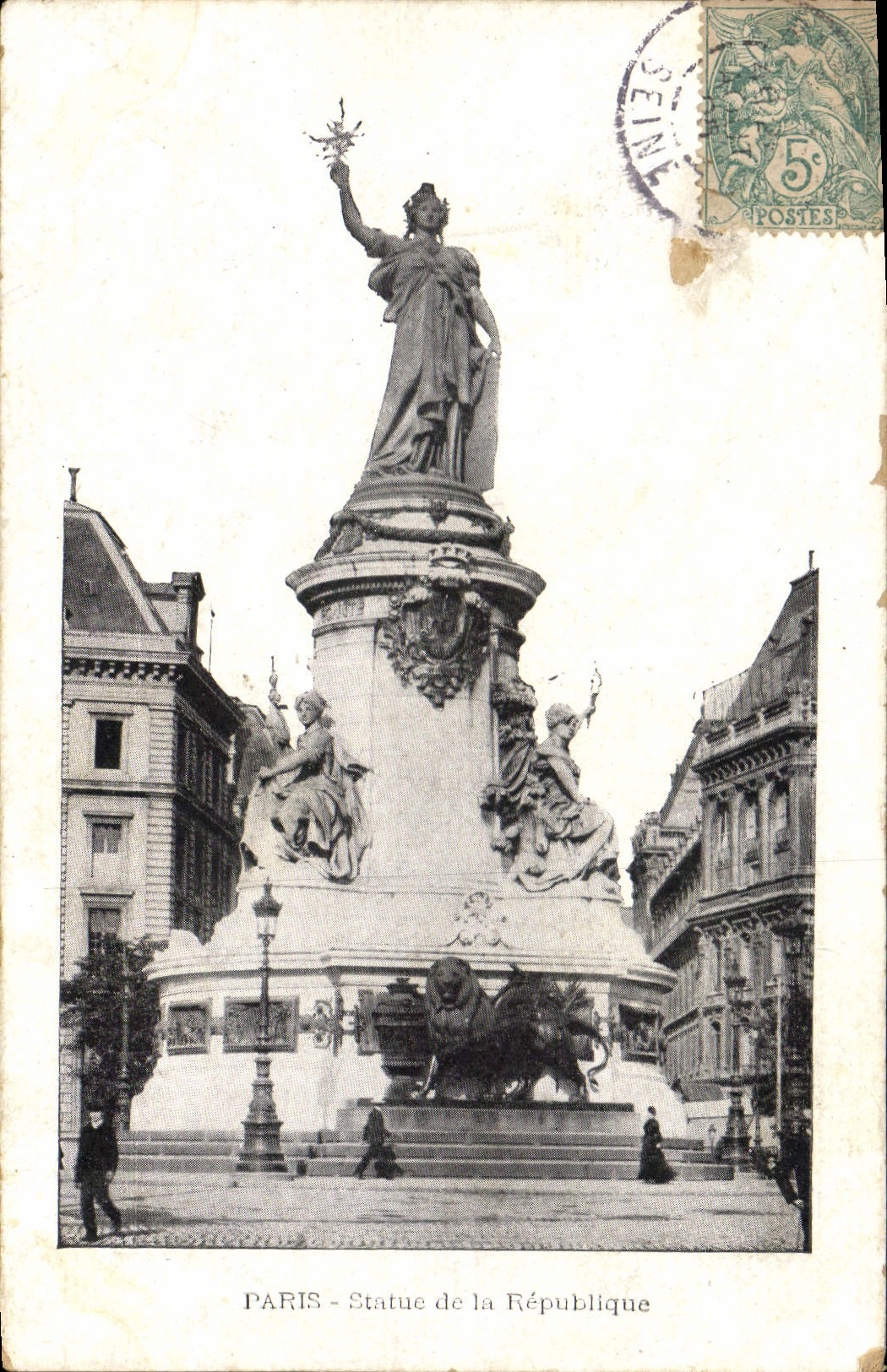 CPA Paris Statue de la Republique