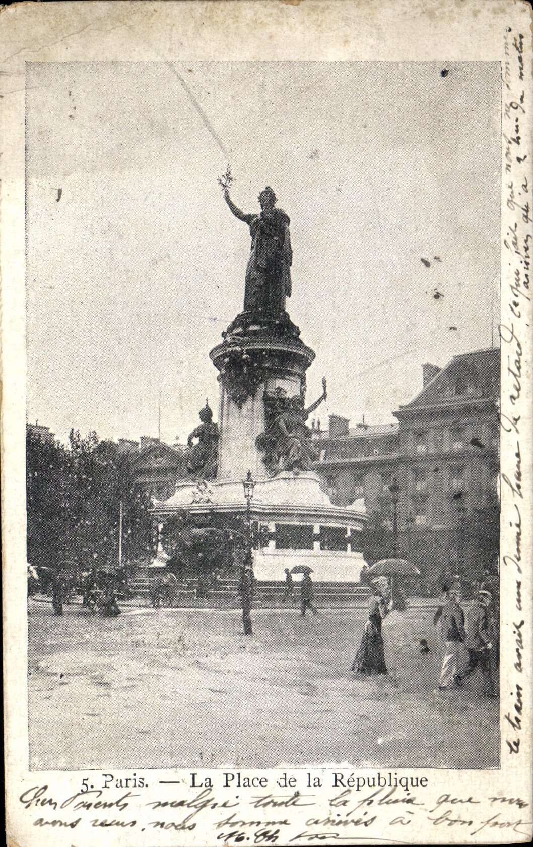CPA Paris La Place de la Republique