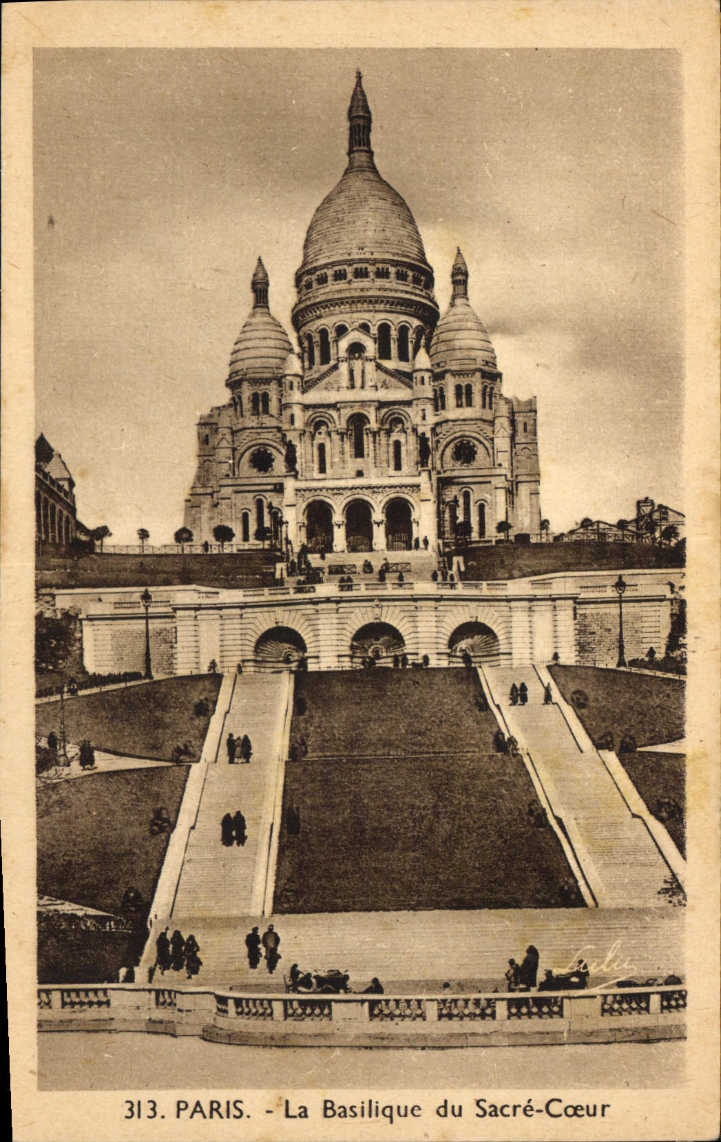 CPA Paris La Basilique du Sacre Coeur