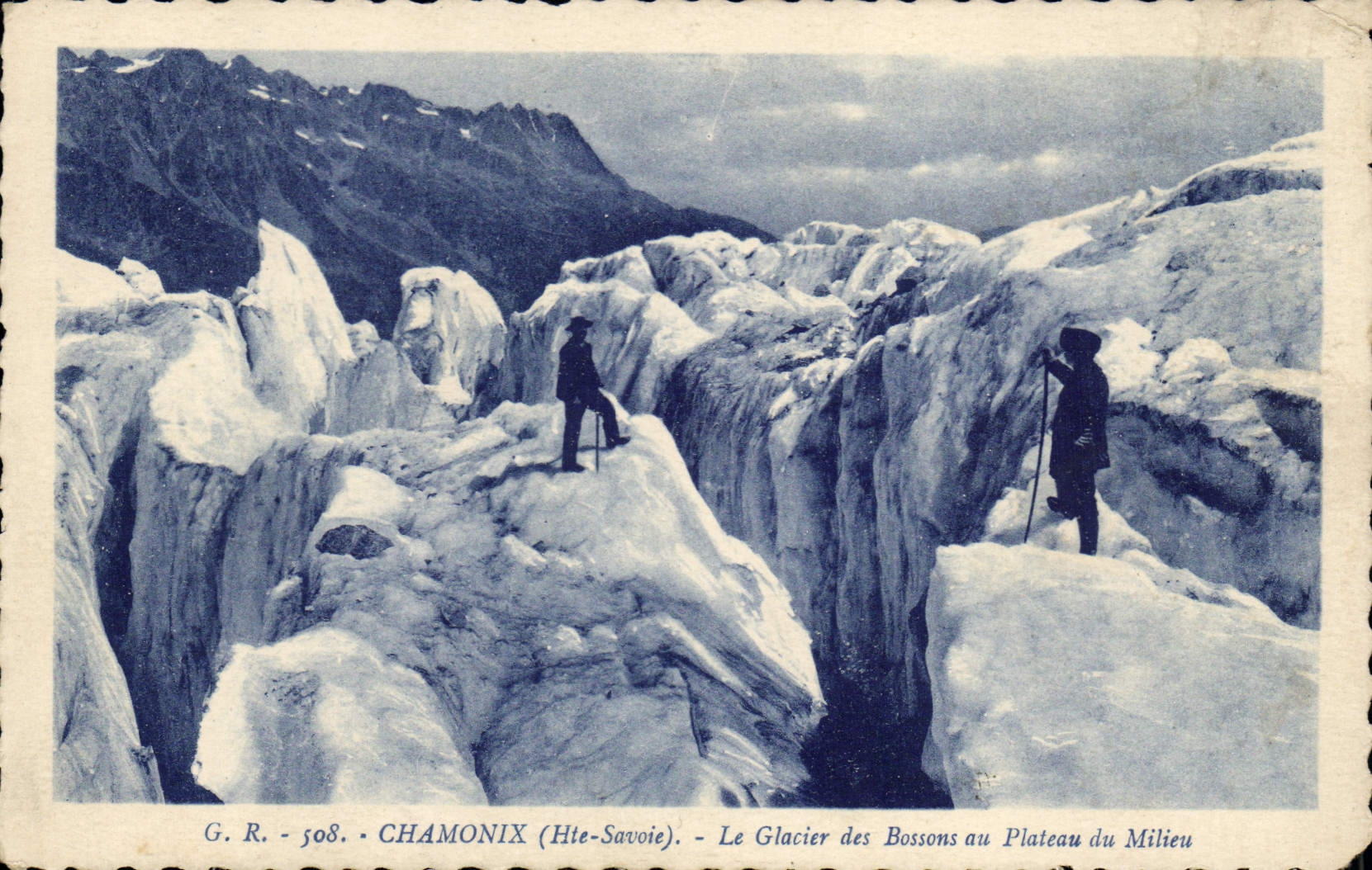 CPA Chamonix Hte Savoie Le Glacier des Bossons au Plateau du Milieu