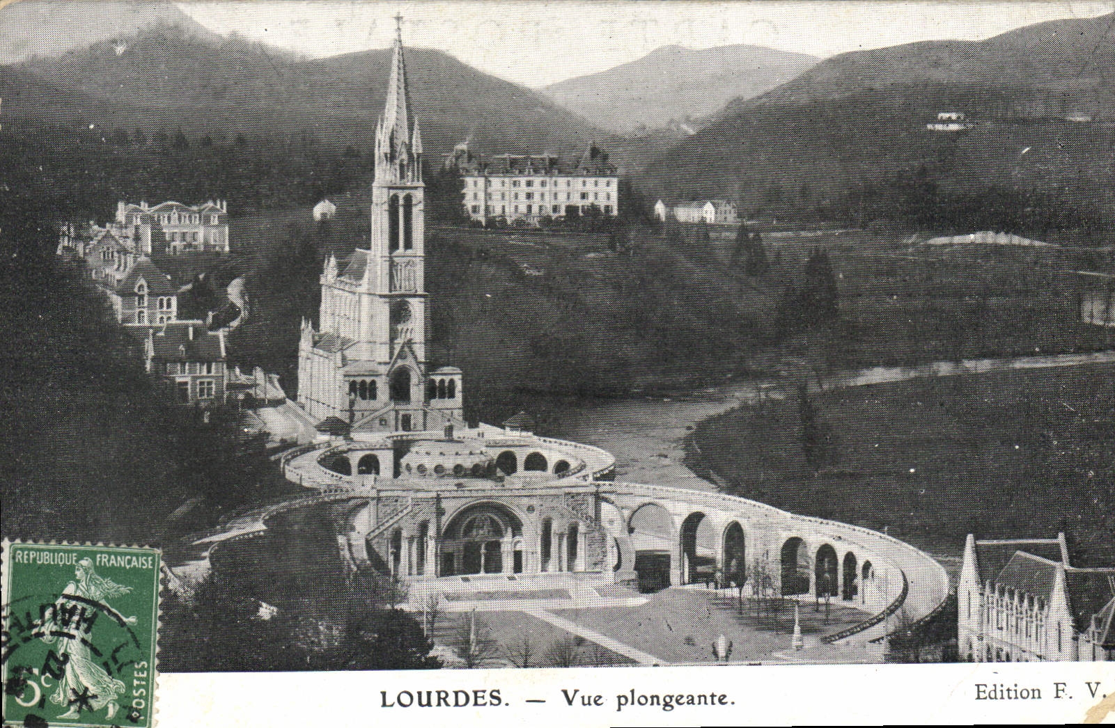 CPA Lourdes Vue plongeante 