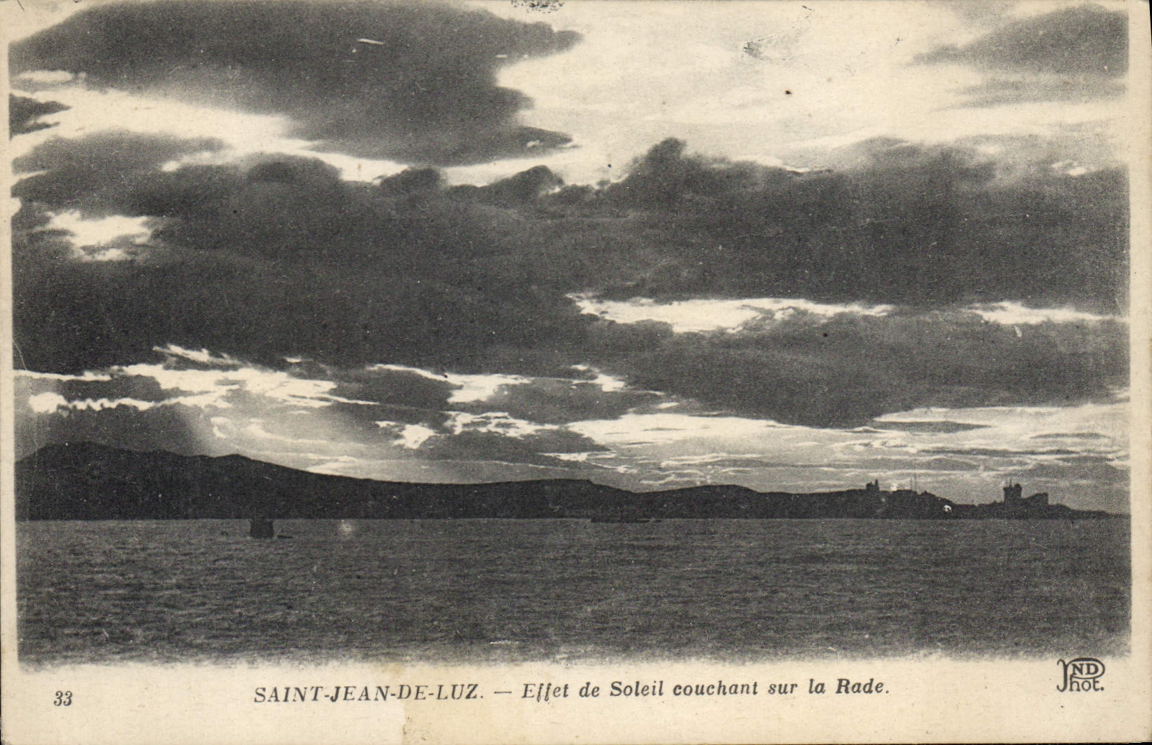 CPA Saint Jean de Luz Effet de Soleil couchant sur la Rade 