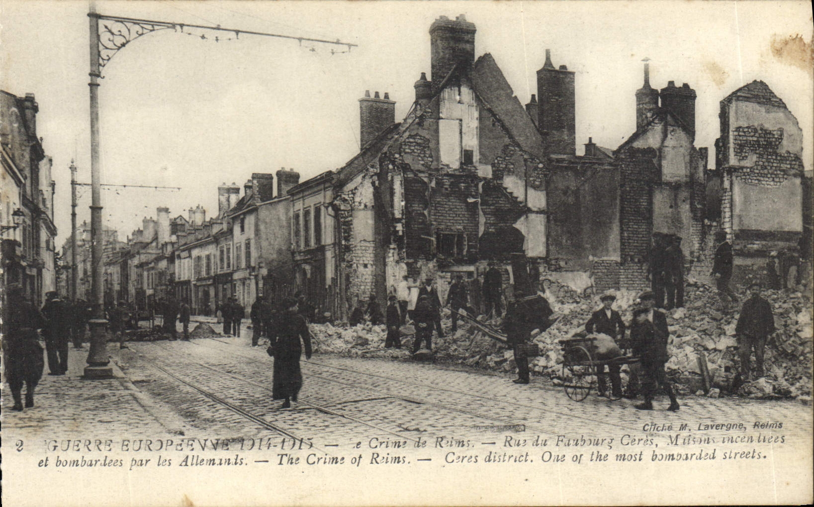 CPA Guerre Europeenne 1914 1915 Le Crime de Reims Rue du Faubourg Cers