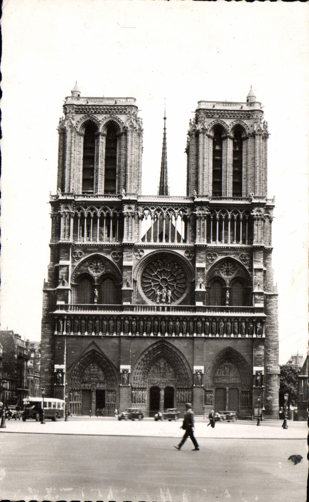 CPM Paris Notre Dame