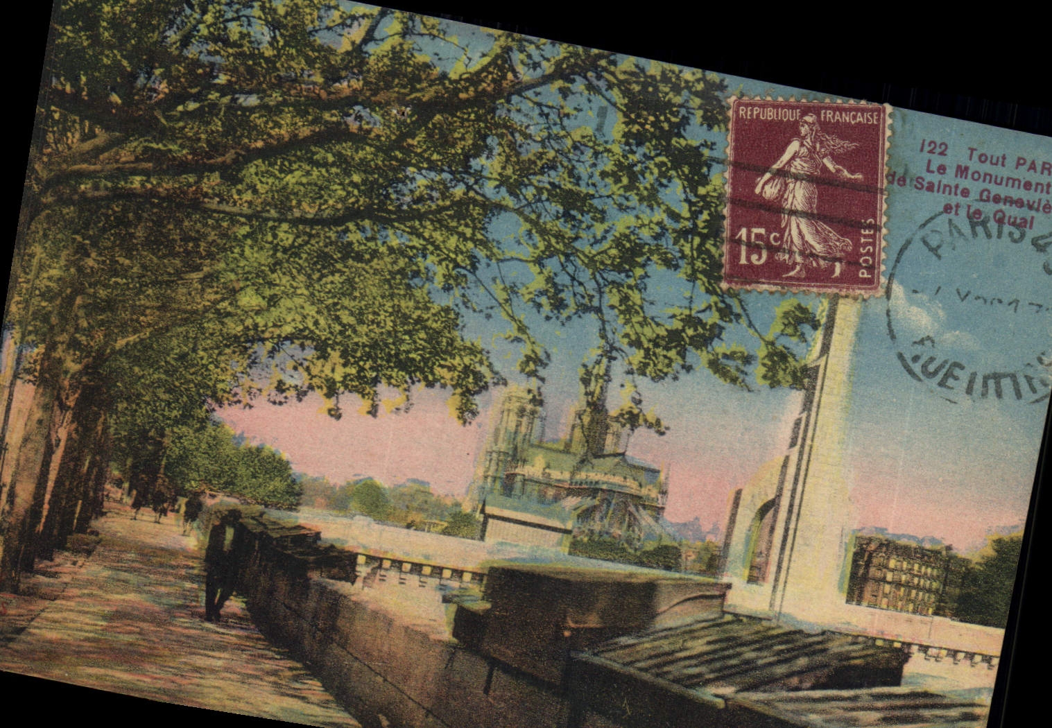 CPA Tout Paris Le Monument Sainte Genevieve et le quai