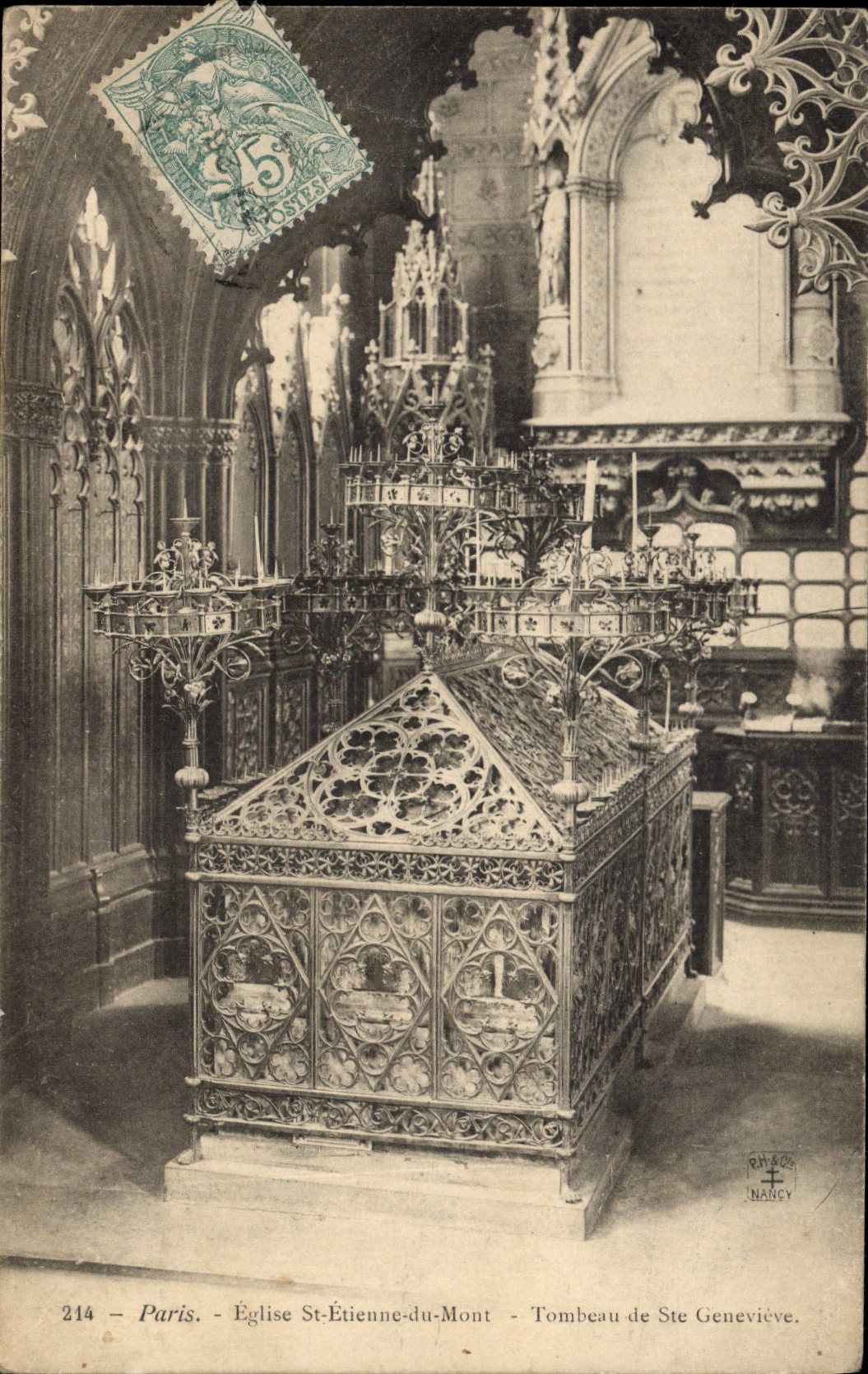 CPA Paris Eglise St Etienne du Mont Tombeau de Ste Genevieve
