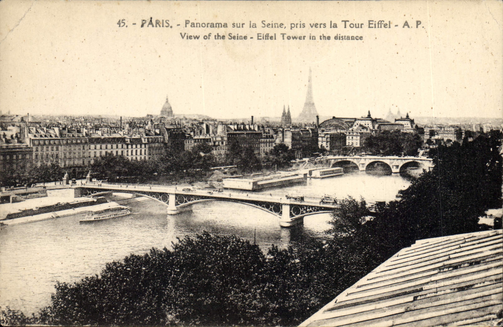 CPA Paris Panorama sur la Seine pris vers la Tour Eiffel