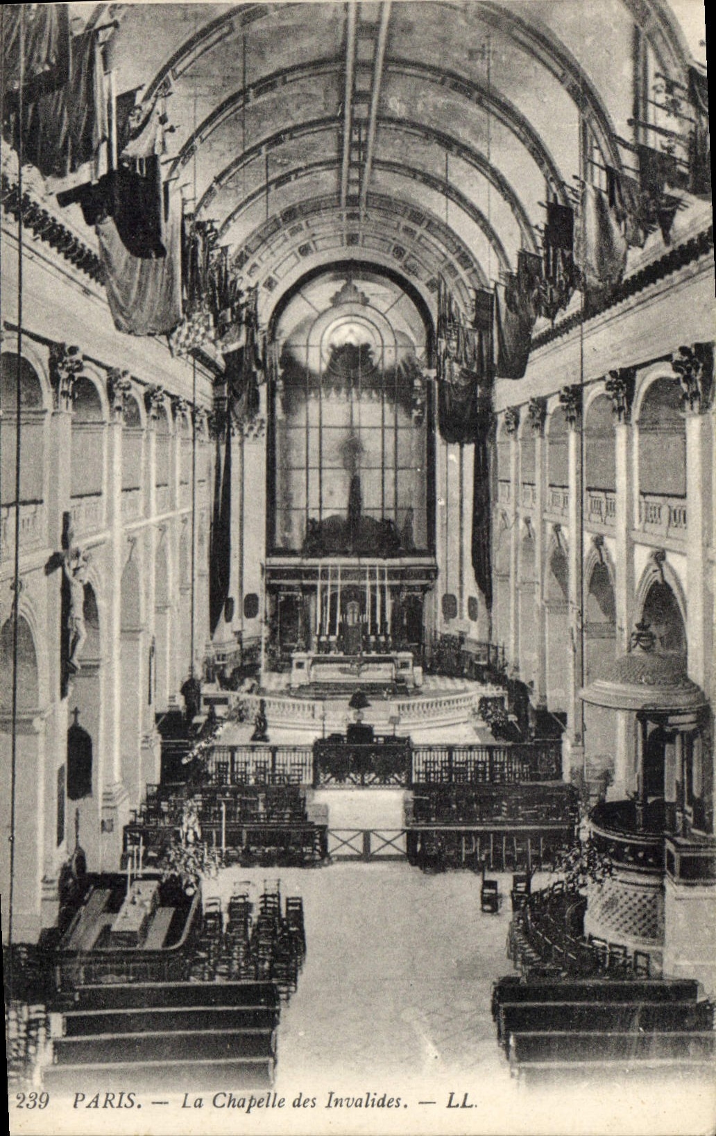 CPA Paris La Chapelle des Invalides 