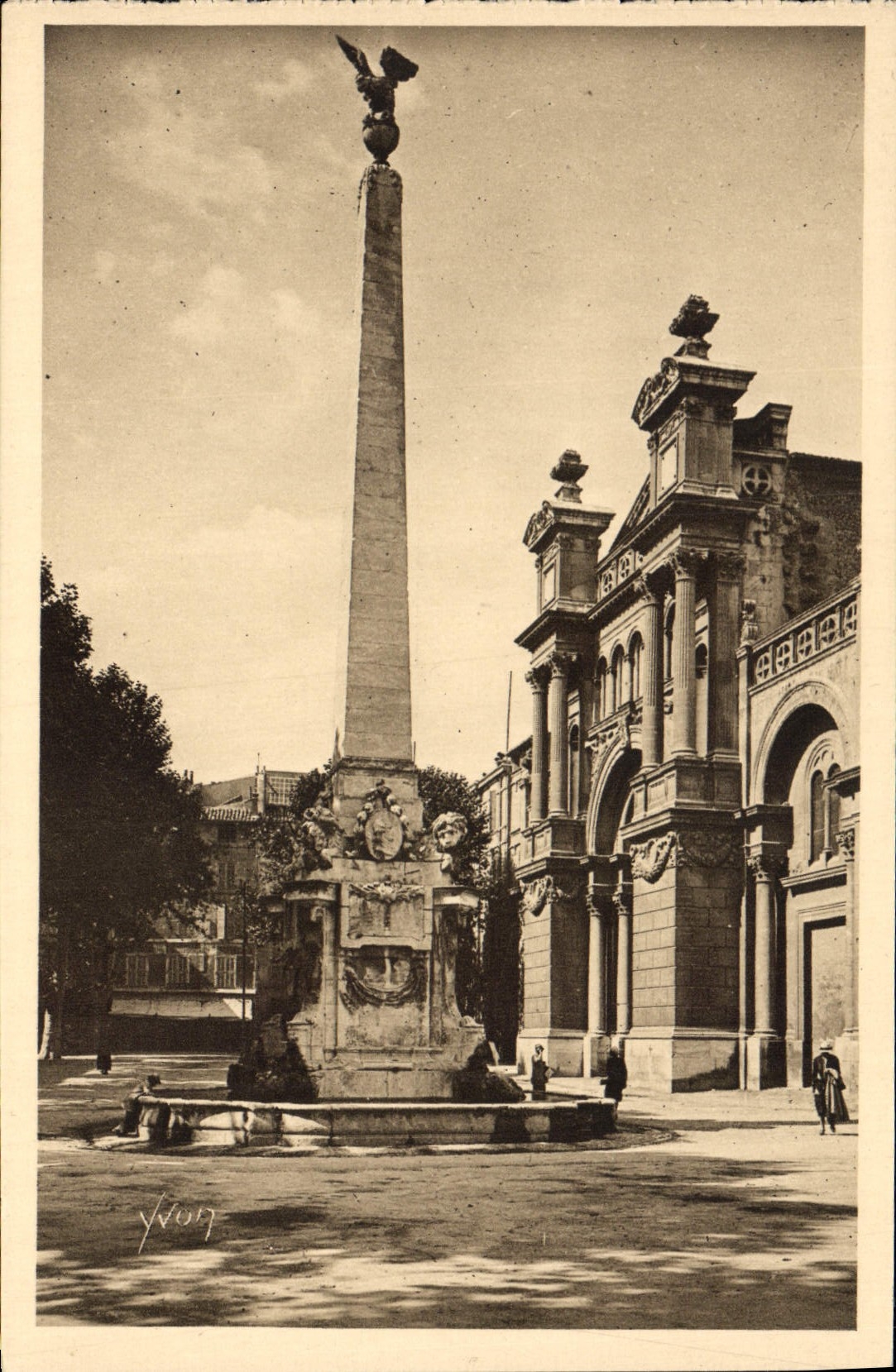 CPA Aix en Provence B du R Eglise de la Madeleine Place des Precheurs 