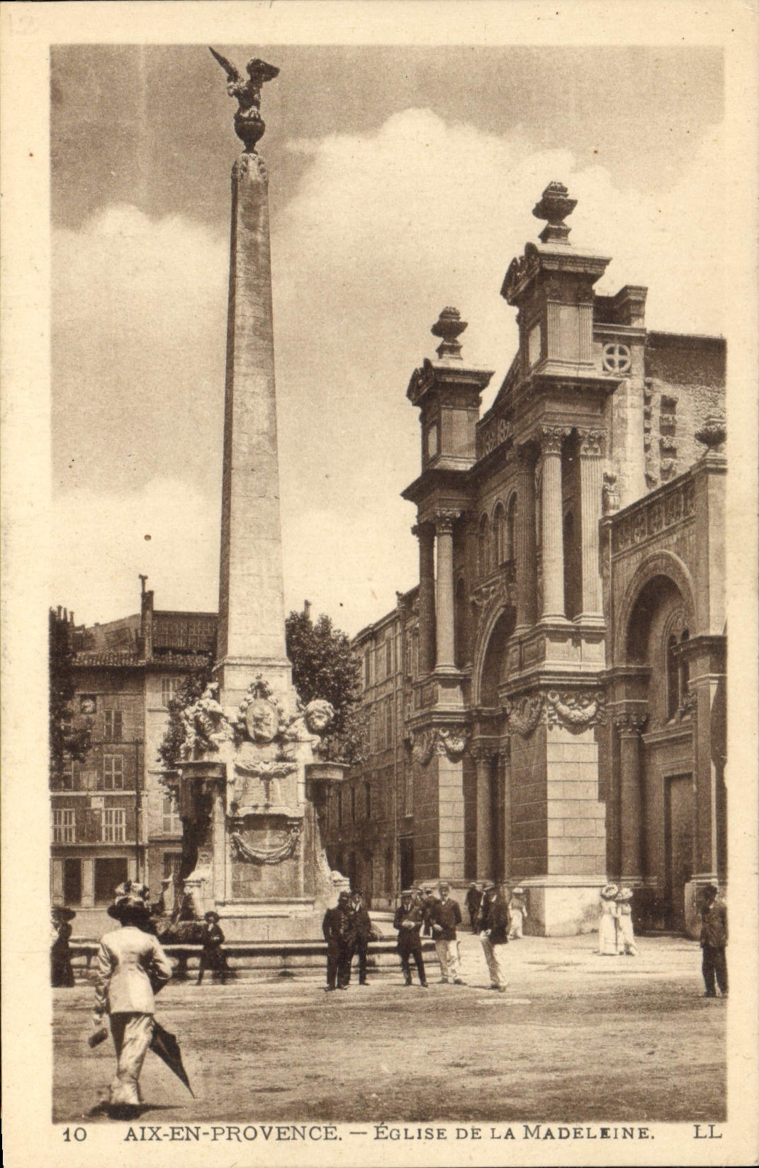 CPA Aix en Provence Eglise de la Madeleine 