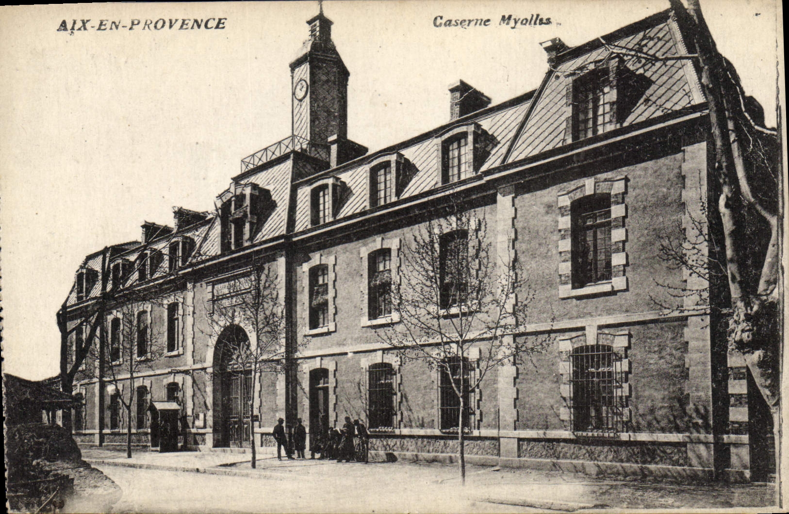 CPA Aix en Provence Caserne Myolles Militaria