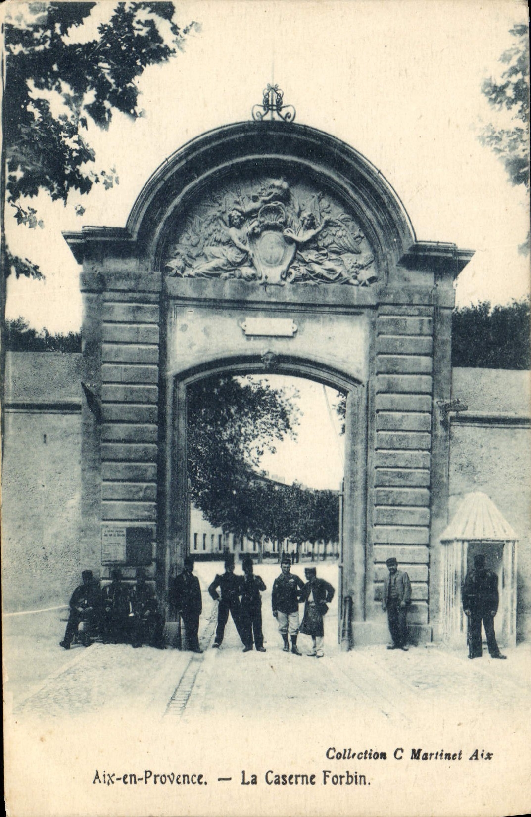 CPA Aix en Provence La Caserne Forbin 
