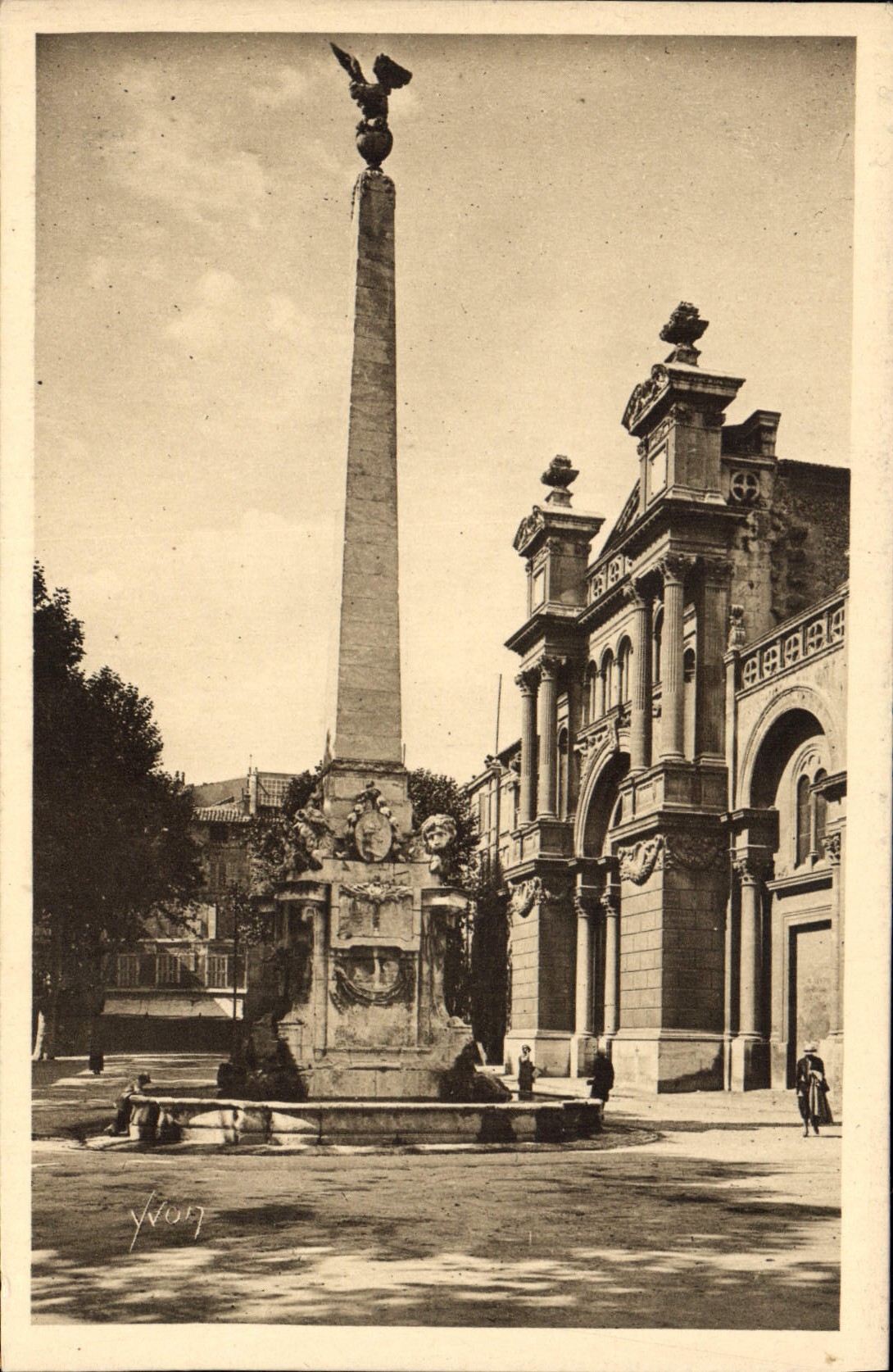 CPA Aix en Provence B du R Eglise de la Madeleine Place des Precheurs 