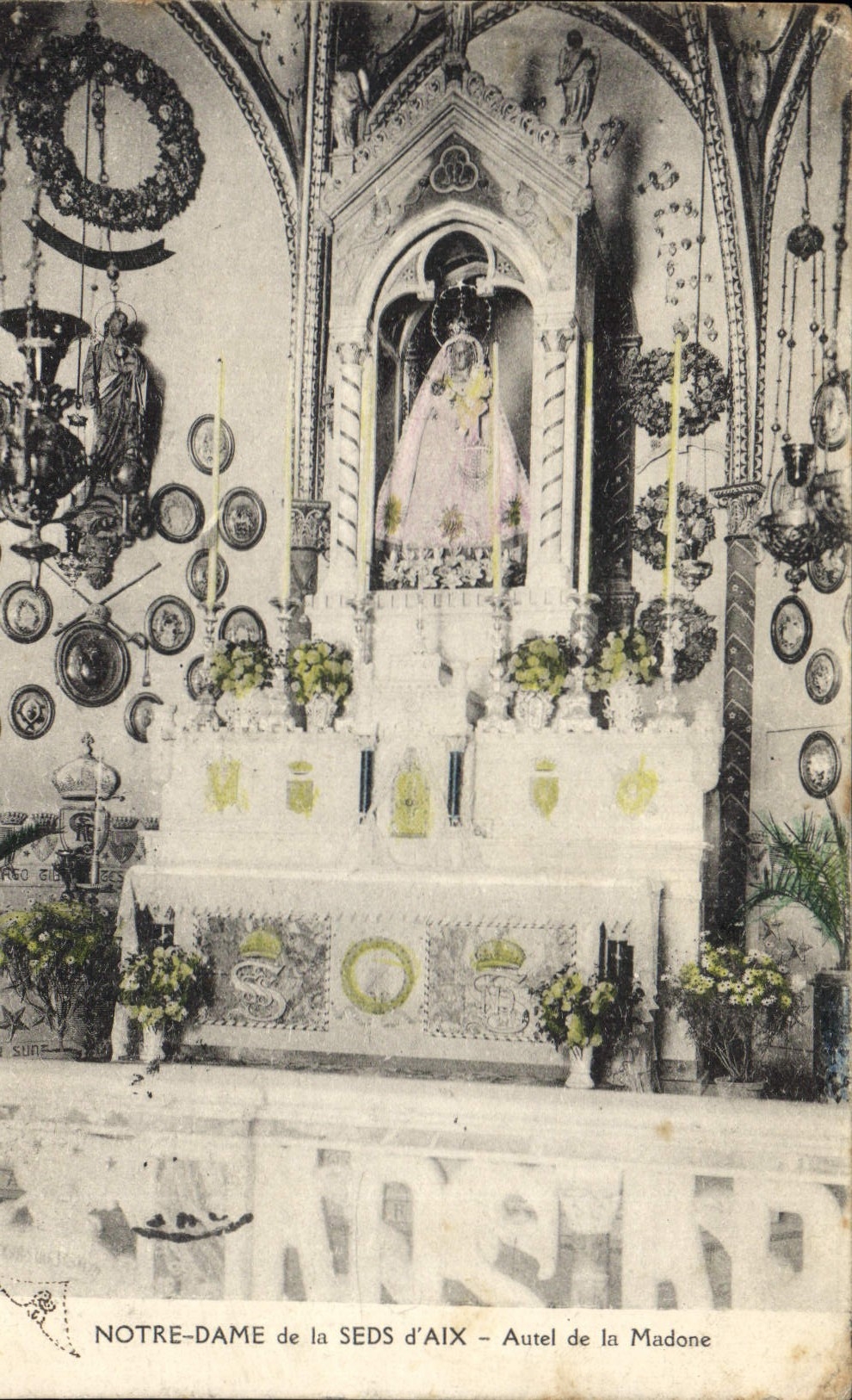 CPA Notre Dame de la Seds d'Aix Autel de la Madone 