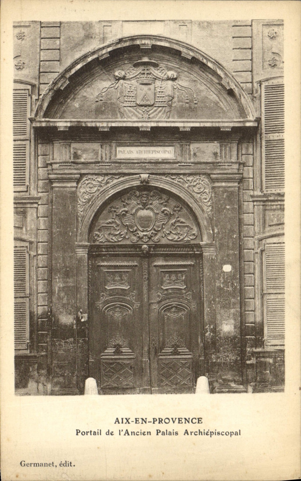 CPA Aix en Provence Portail de l'ancien Palais Archiepiscopal 