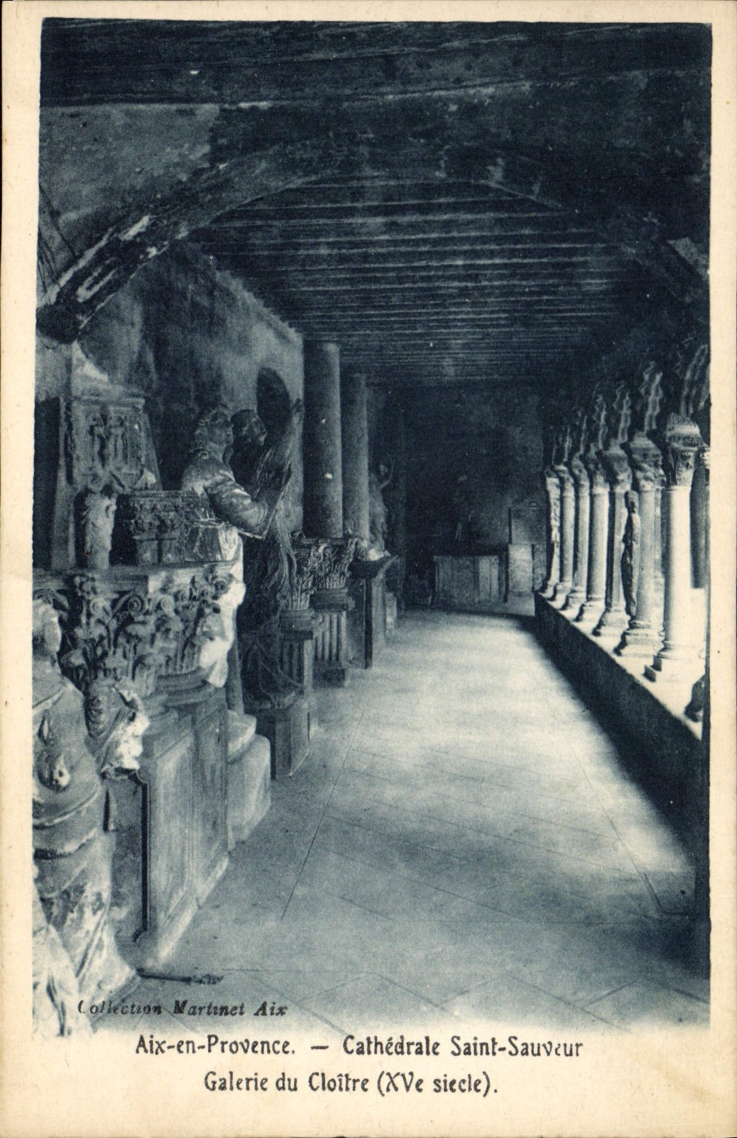 CPA Aix en Provence Cathedrale Saint Sauveur Galerie du Cloitre XV siecle 