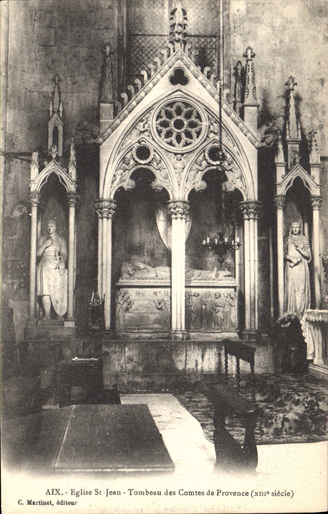 CPA Aix Eglise St Jean Tombeau des Comtes de Provence 
