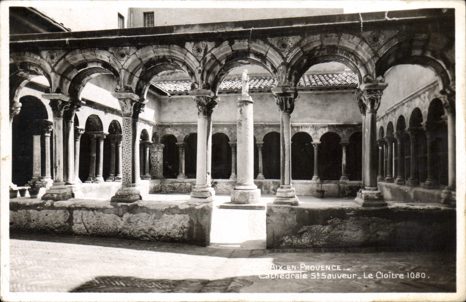 CPA Aix en Provence Cathedrale St Sauveur le Cloitre 1080 
