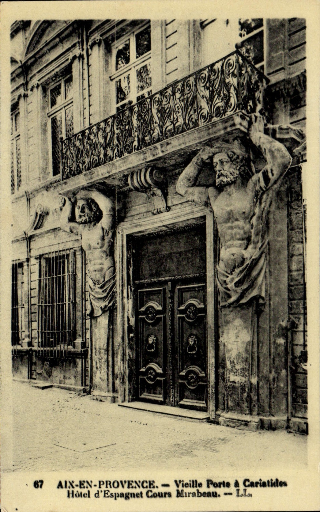 CPA Aix en Provence Vieille Porte a Caristides hotel d'Espagnet Cours Mirabeau 