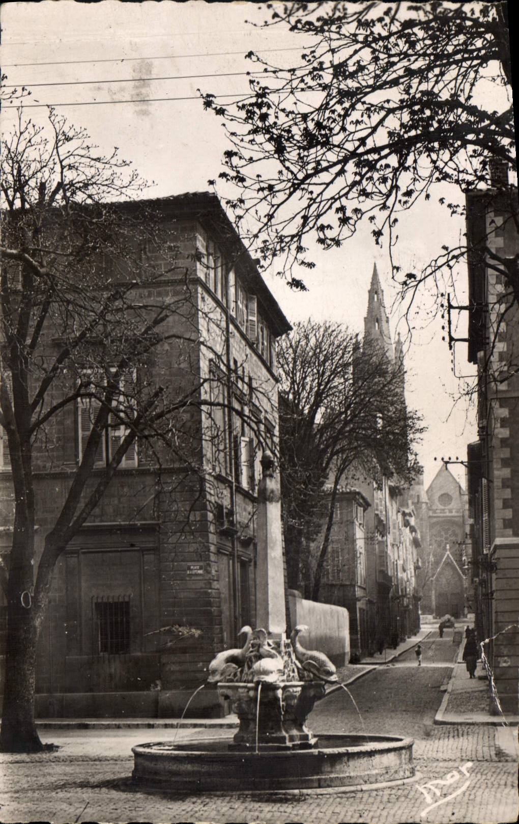 CPA Aix en Provence Fontaine des 4 Dauphins 