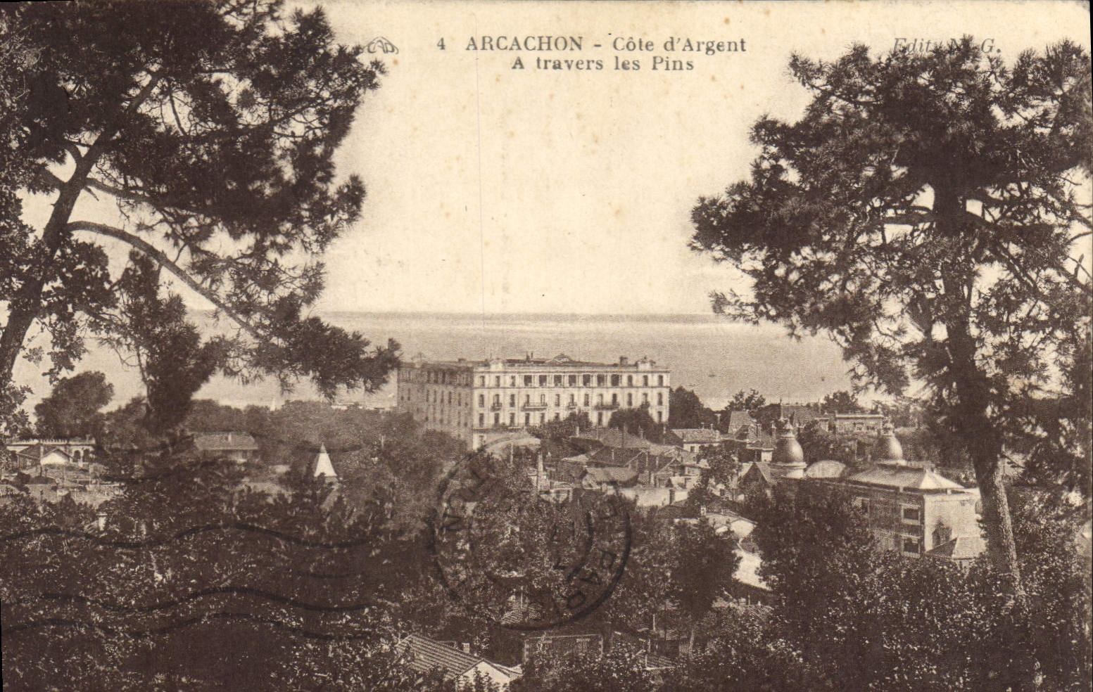 CPA Arcachon Cote d'Argent a travers les Pins